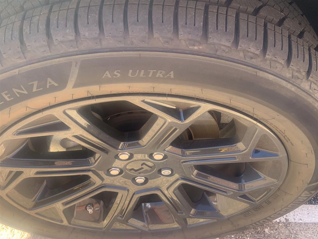 used 2023 Toyota Highlander car, priced at $39,500