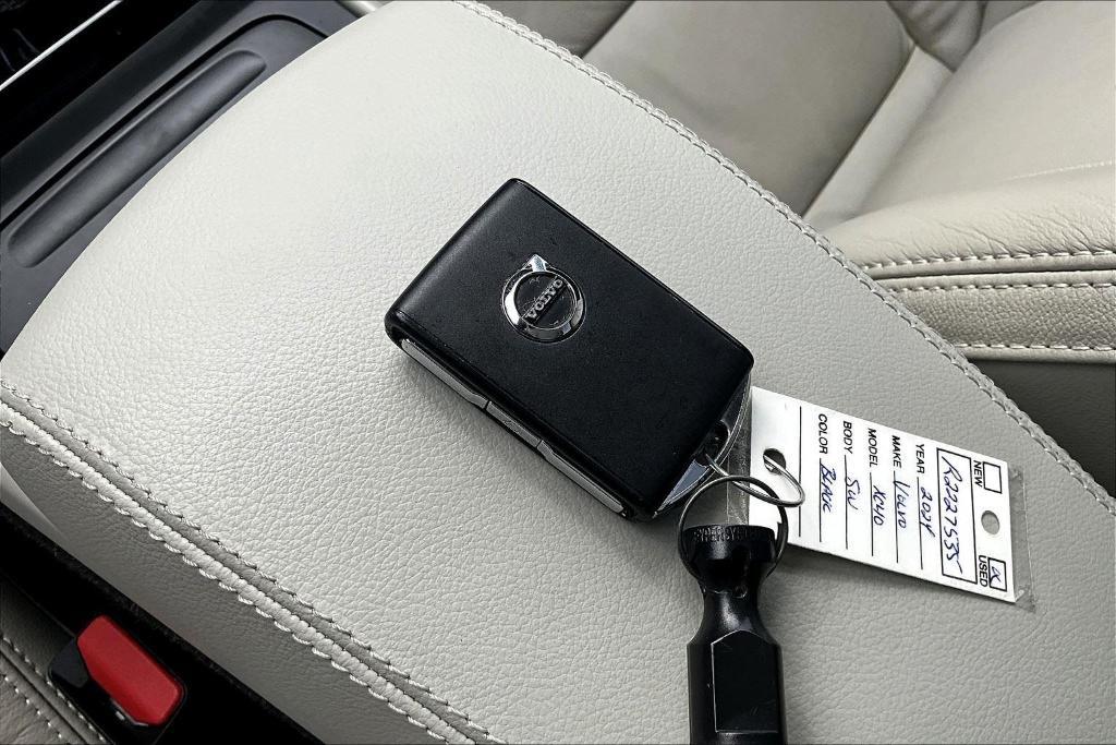 used 2024 Volvo XC40 car, priced at $36,951