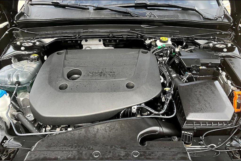 used 2024 Volvo XC40 car, priced at $36,951