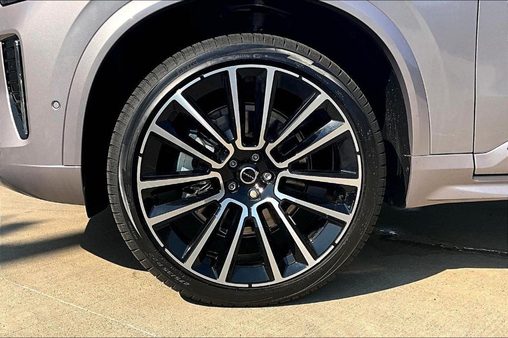 new 2026 Volvo XC90 car, priced at $76,375