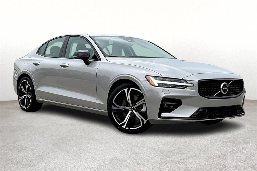 new 2024 Volvo S60 car, priced at $47,899