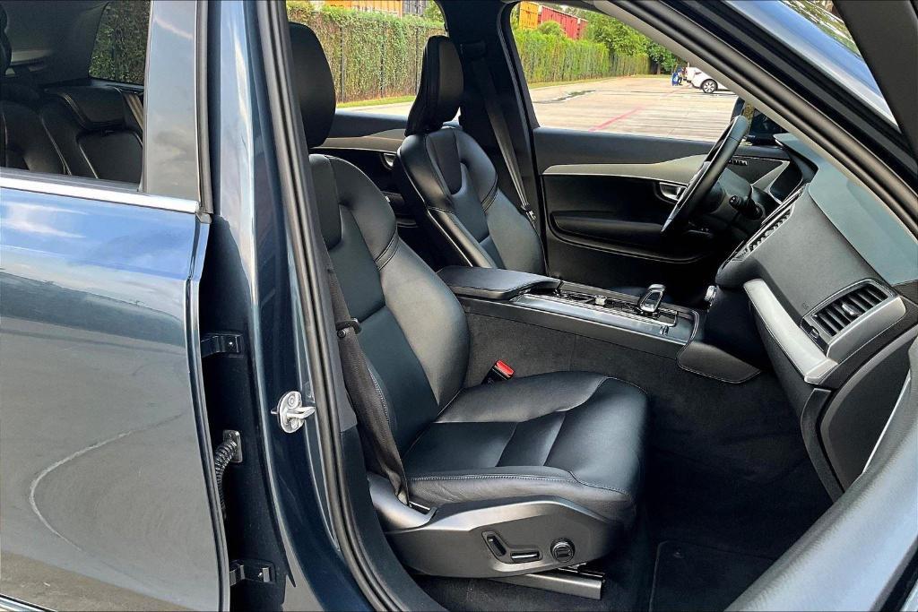 used 2025 Volvo XC90 car, priced at $43,939
