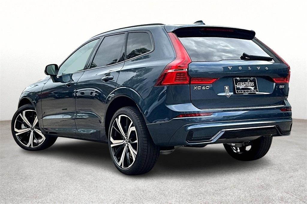 new 2025 Volvo XC60 car, priced at $62,435