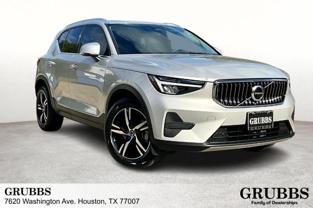 used 2025 Volvo XC40 car, priced at $31,965
