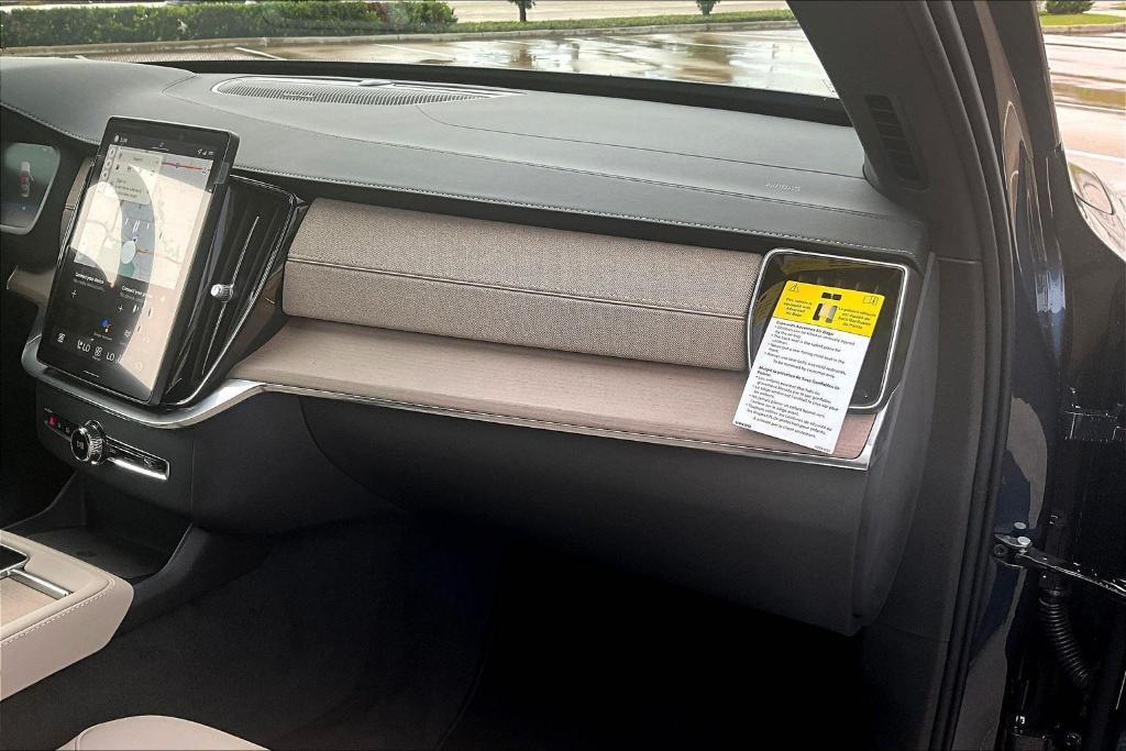 new 2026 Volvo XC90 car, priced at $71,825