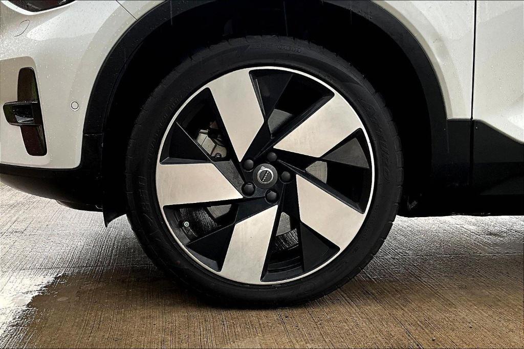 used 2023 Volvo C40 Recharge Pure Electric car, priced at $28,206