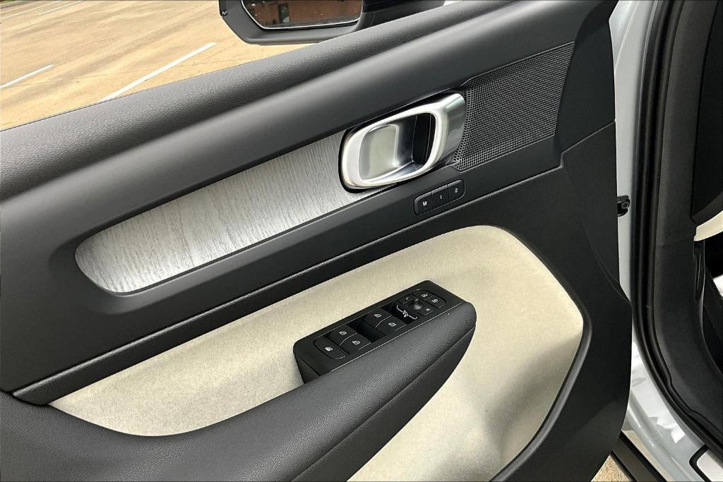 new 2026 Volvo XC40 car, priced at $50,150