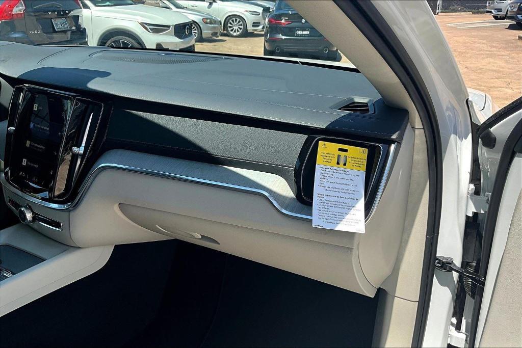 new 2025 Volvo V60 Cross Country car, priced at $57,805