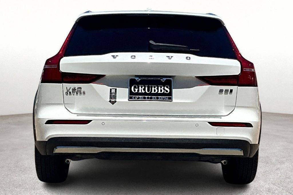 new 2025 Volvo V60 Cross Country car, priced at $53,805