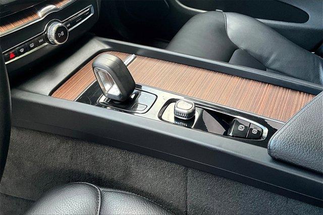 used 2022 Volvo XC60 car, priced at $28,109