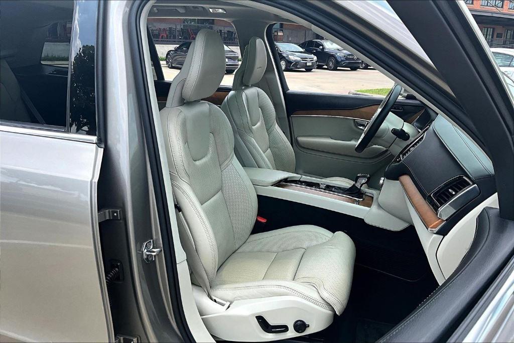 used 2020 Volvo XC90 car, priced at $27,982