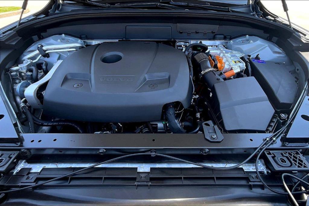 new 2025 Volvo XC60 Plug-In Hybrid car, priced at $55,455