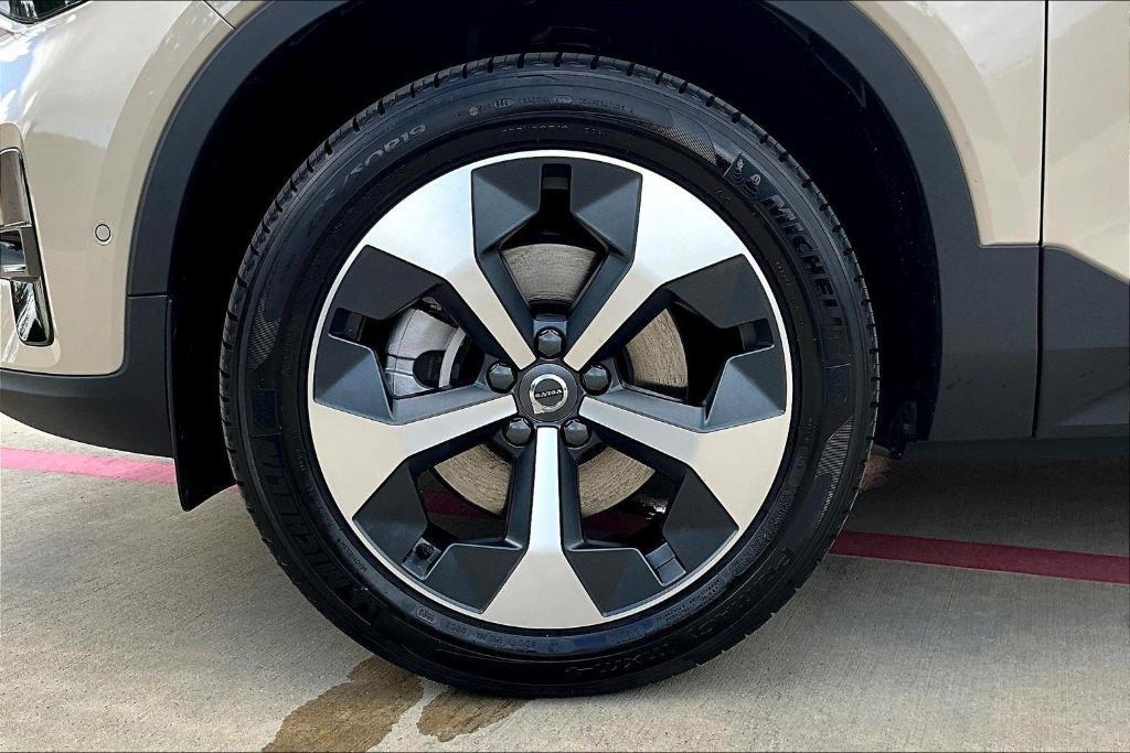 new 2026 Volvo XC40 car, priced at $45,195