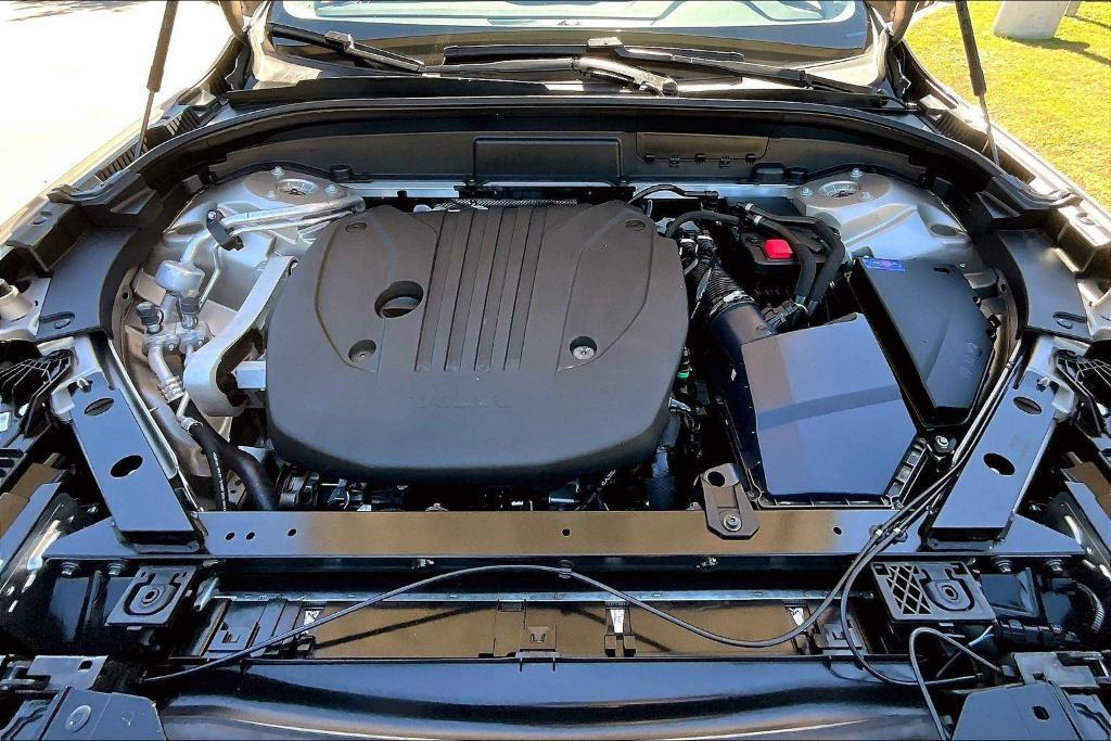 used 2025 Volvo XC60 car, priced at $31,370