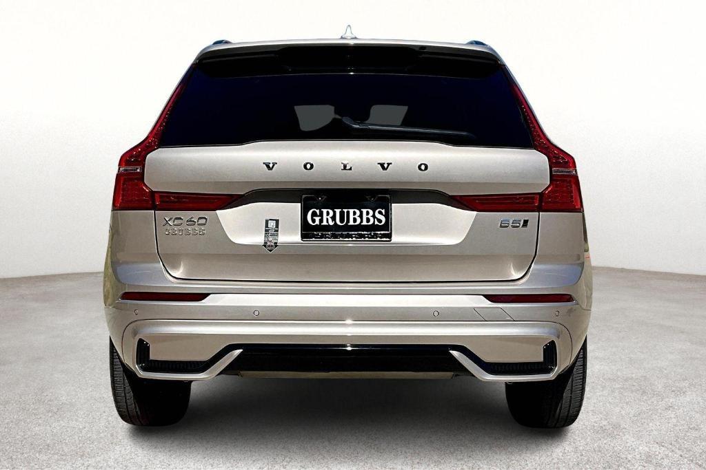 used 2025 Volvo XC60 car, priced at $31,370