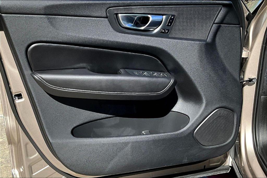used 2025 Volvo XC60 car, priced at $31,370