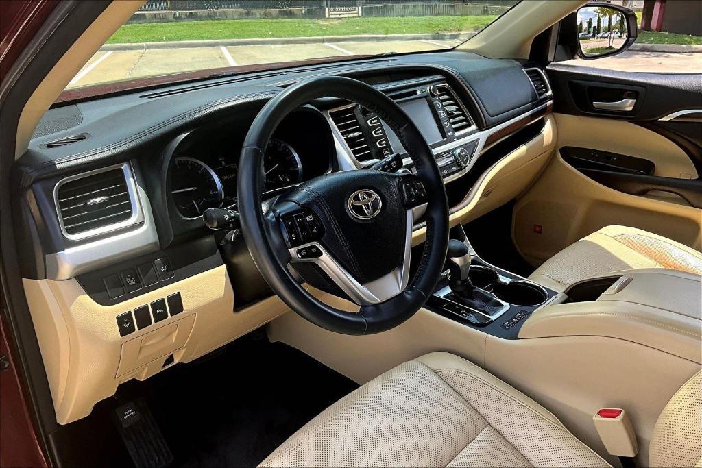 used 2016 Toyota Highlander car, priced at $13,457