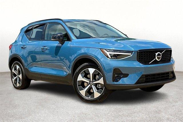 new 2024 Volvo XC40 car, priced at $44,988