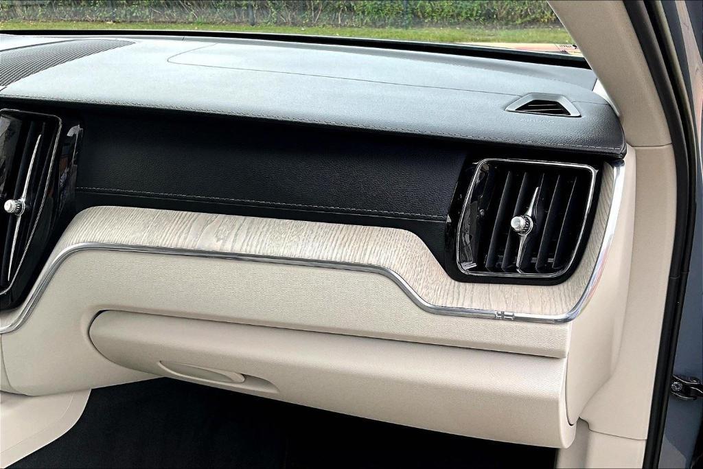 used 2023 Volvo XC60 car, priced at $41,649
