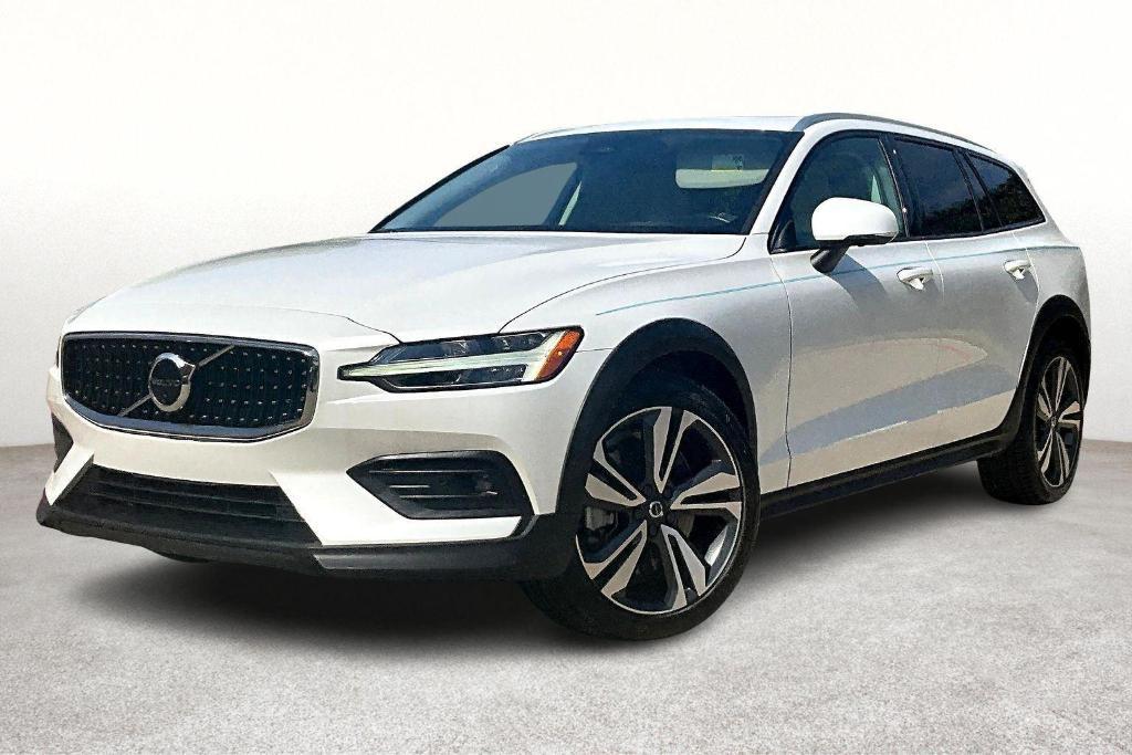 used 2023 Volvo V60 Cross Country car, priced at $39,938