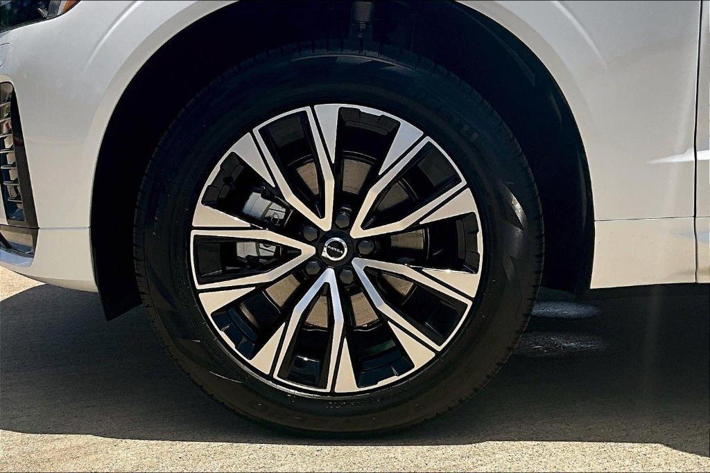 new 2025 Volvo XC60 car, priced at $43,035