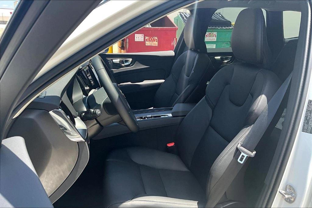 new 2025 Volvo XC60 car, priced at $43,035
