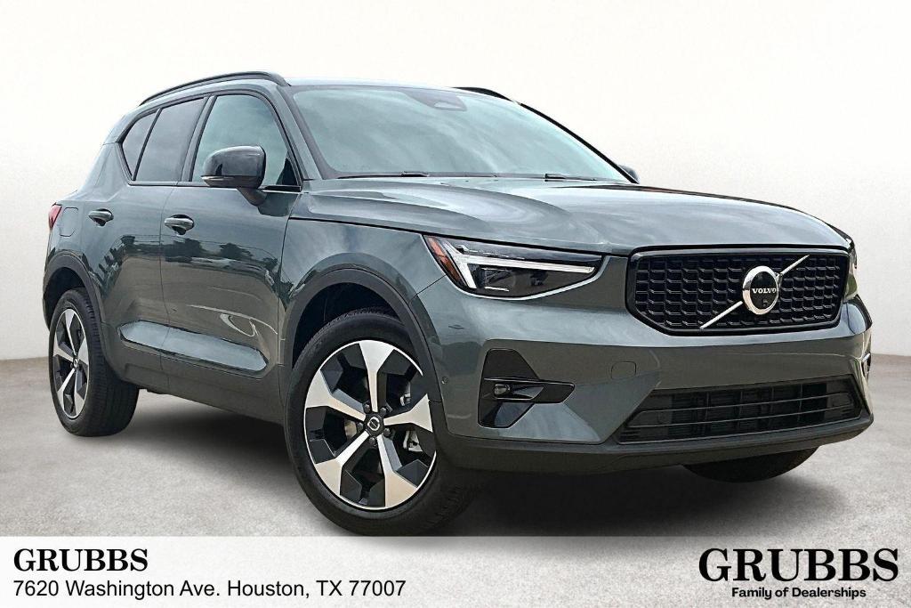 new 2026 Volvo XC40 car, priced at $50,150
