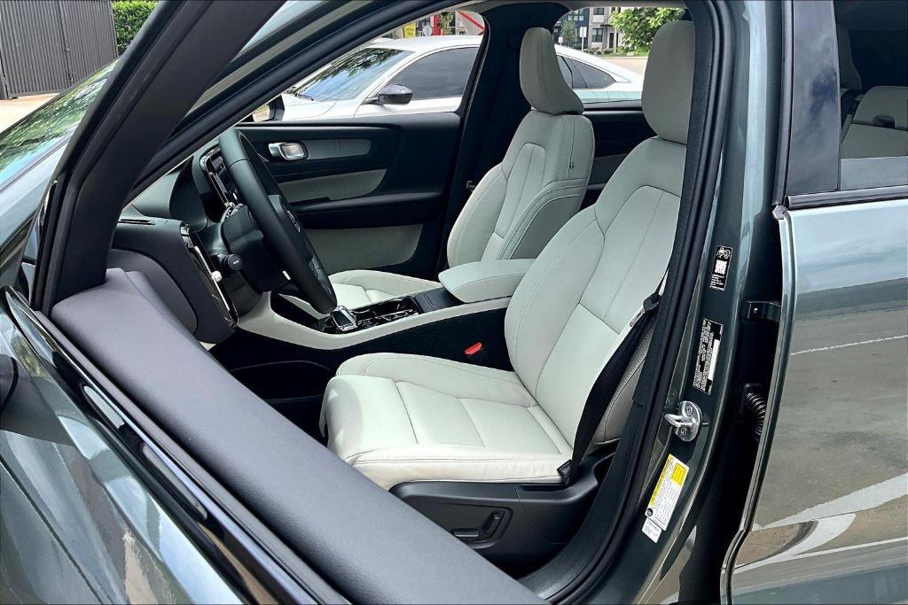 new 2026 Volvo XC40 car, priced at $50,150