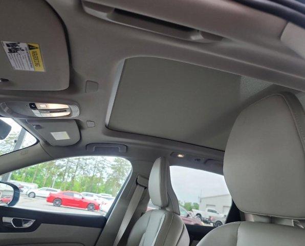 used 2022 Volvo XC60 car, priced at $36,765