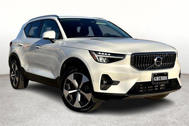 used 2024 Volvo XC40 car, priced at $34,418