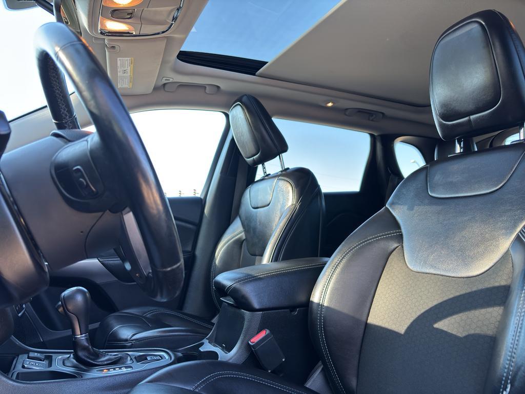 used 2019 Jeep Cherokee car, priced at $13,990