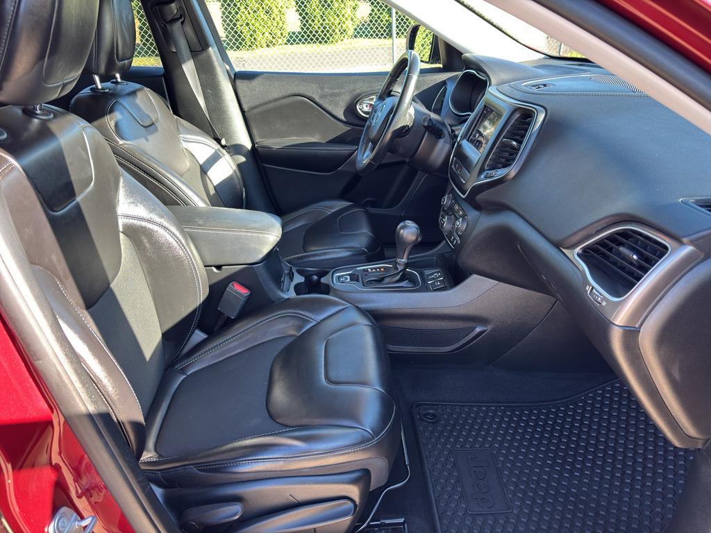 used 2019 Jeep Cherokee car, priced at $13,990