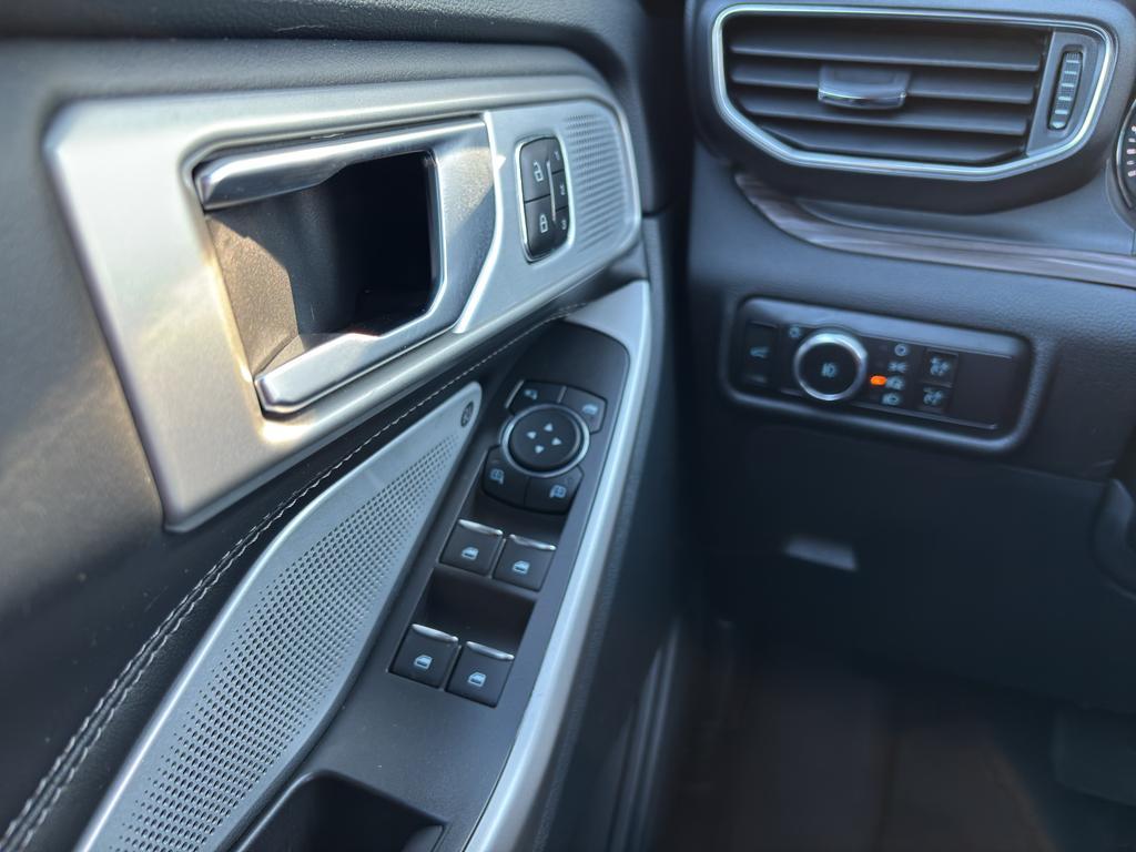 used 2023 Ford Explorer car, priced at $40,591