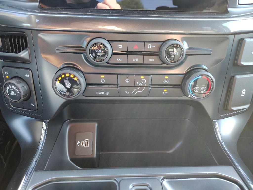 new 2025 Ford F-150 car, priced at $53,225