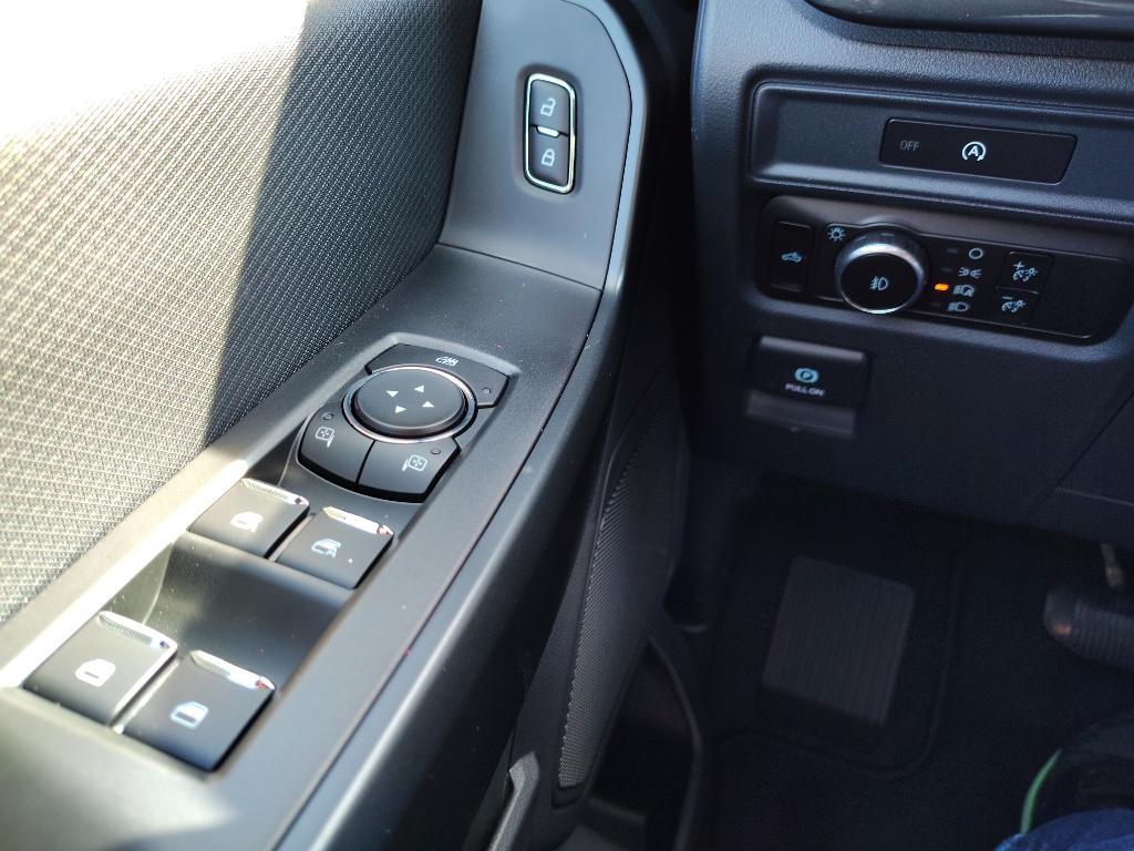 new 2025 Ford F-150 car, priced at $53,225