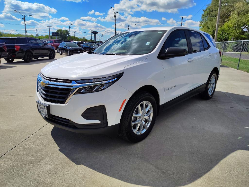 used 2023 Chevrolet Equinox car, priced at $25,599