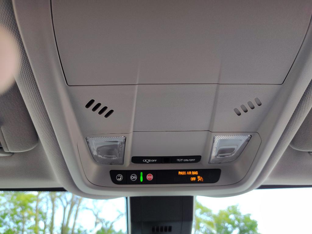 used 2023 Chevrolet Equinox car, priced at $25,599