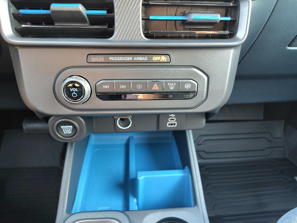 new 2025 Ford Maverick car, priced at $35,385