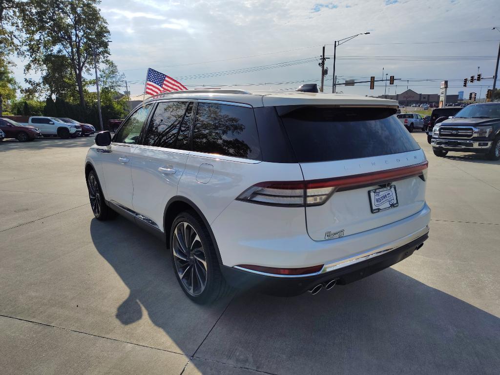 new 2025 Lincoln Aviator car, priced at $80,100