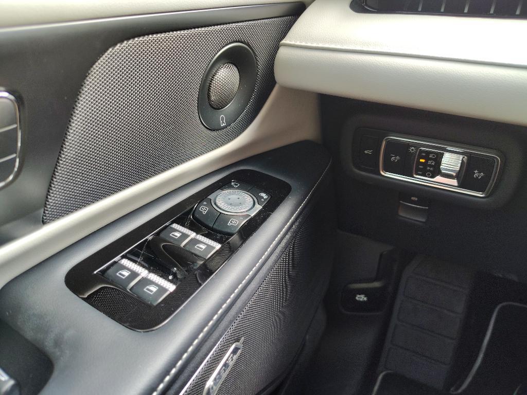 used 2024 Lincoln Nautilus car, priced at $56,396