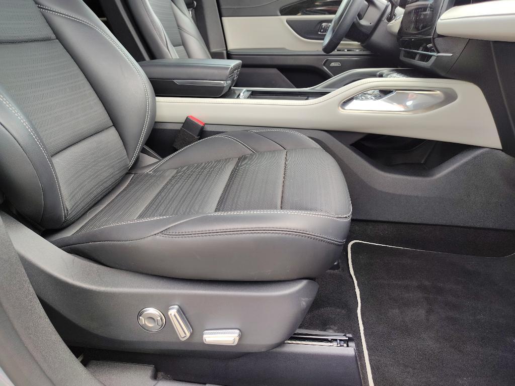 used 2024 Lincoln Nautilus car, priced at $56,396