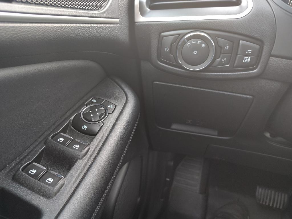 used 2024 Ford Edge car, priced at $29,990