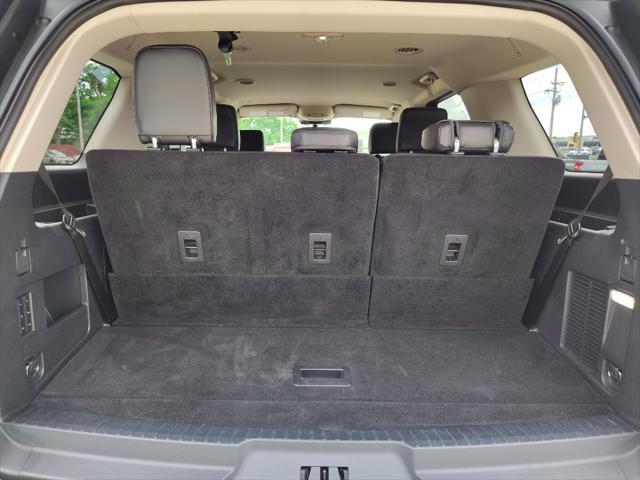 used 2024 Ford Expedition car, priced at $58,396