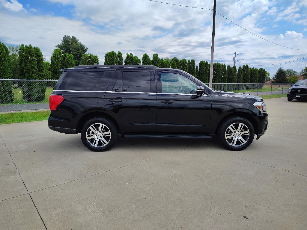 used 2024 Ford Expedition car, priced at $58,396