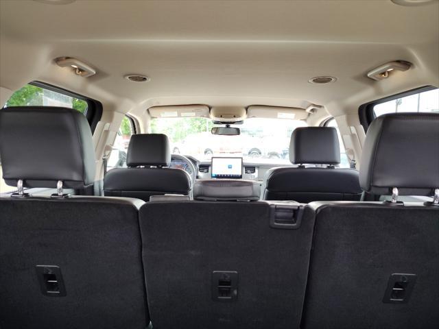 used 2024 Ford Expedition car, priced at $58,396