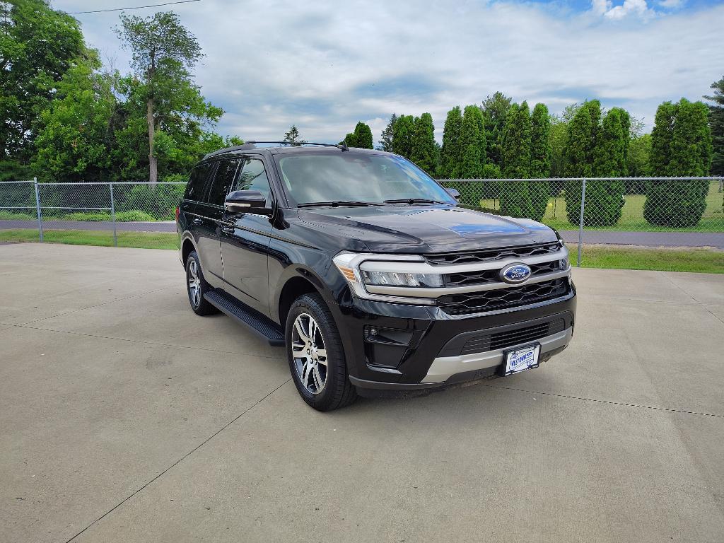 used 2024 Ford Expedition car, priced at $58,396