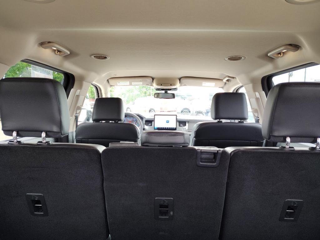 used 2024 Ford Expedition car, priced at $58,396