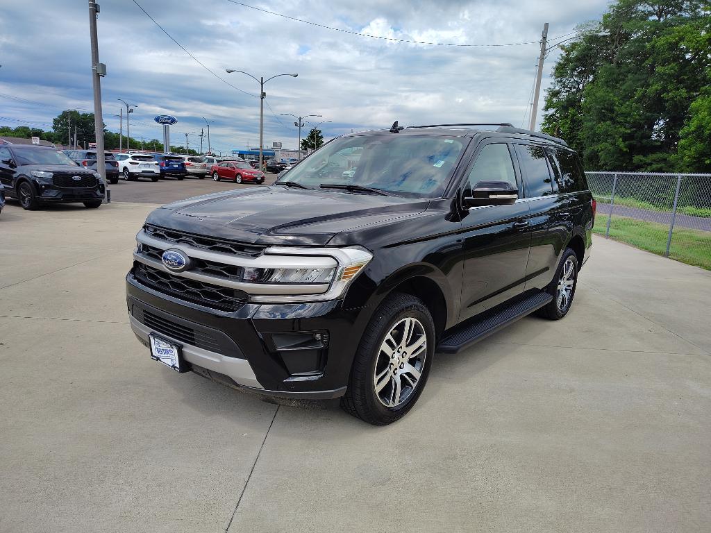 used 2024 Ford Expedition car, priced at $58,396