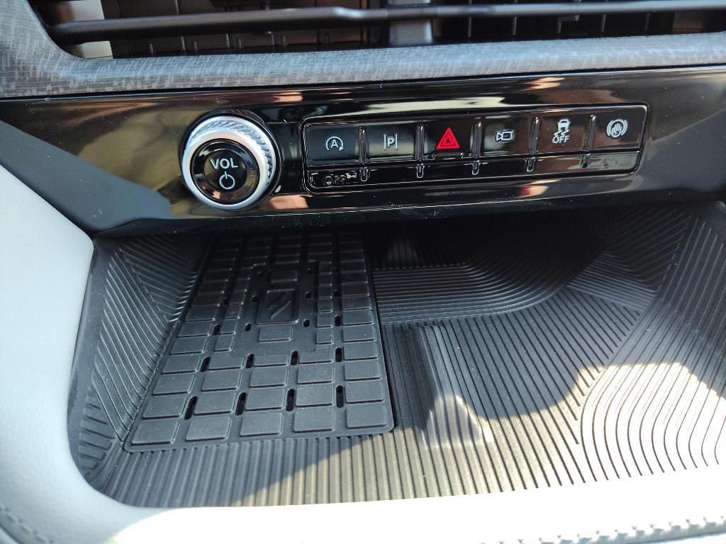 new 2025 Ford Explorer car, priced at $61,800