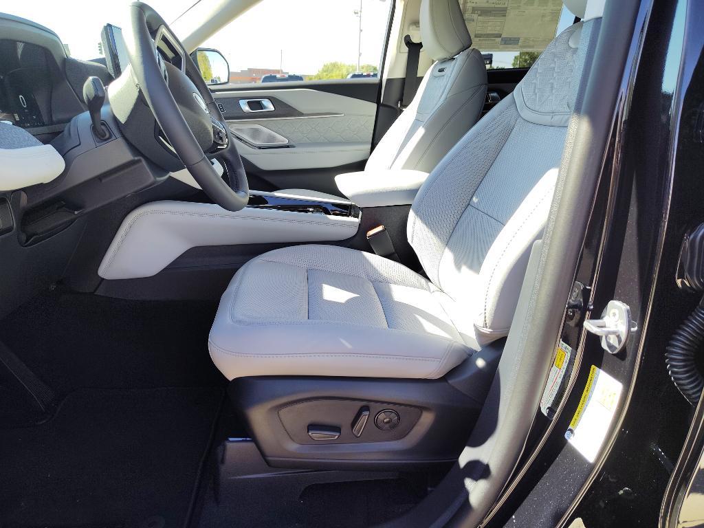 new 2025 Ford Explorer car, priced at $61,800